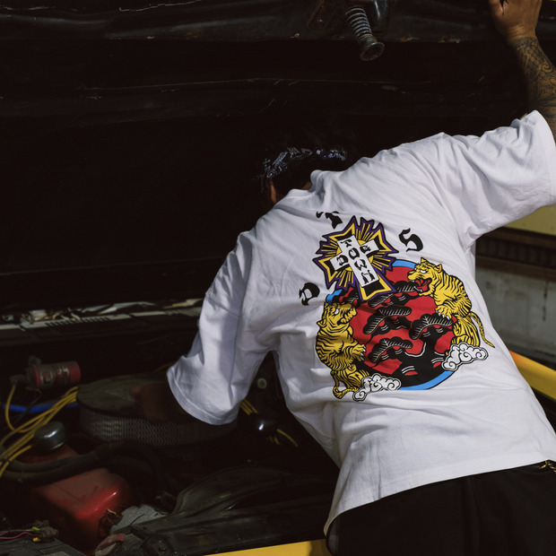 TRADMAN'S TORAICHI × DOGTOWN TEE 詳細画像